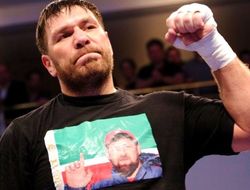 фото - Руслан Чагаев быстро уничтожил Франческо Пьянету