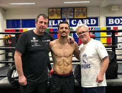 фото - Уайлдер с братанами, Джошуа при параде, Кролла в зале Роуча — соцсети