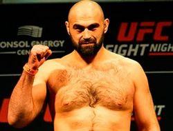 фото - UFC в Москве: Андрей Орловский проиграл Абдурахимову