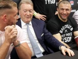 фото - Пошла жара: Пухлый Сондерс задирался к Хурцидзе, оскорблял Грузию — видео