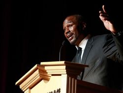 фото - Леннокс Льюис: «Лучший в истории – я, а не Мэйуэзер»