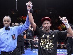 фото - Рансес Бартелеми отстоял титул, перебоксировав Микки Бэя