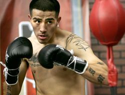 фото - Видео: Брэндон Риос и Алекс Ариза готовятся к встрече с Пакьяо