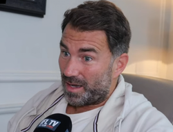 фото - Обратили внимание, как Усик круто схитрил сразу же после боя с Дюбуа? — Хирн