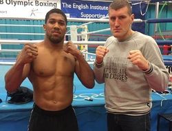 фото - Кличко спаррингует с Вашингтоном, Джошуа — с Вахом