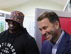 фото - «Ты — проститутка!» Заявление Хирна и Уайта репортёру