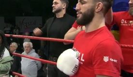 Михалушко и Молодан удовлетворились победами по очкам: видео Михалушко и Молодан удовлетворились победами по очкам: видео