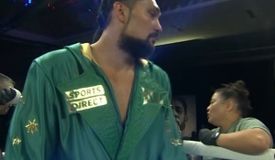 Теремоана брутально срубил Харпера за секунды до гонга: видео