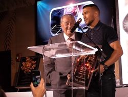 фото - Ломаченко и Кличко на вручении премий BWAA 2017: видеосюжет