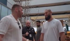 Дю Плесси объяснил, почему Чимаеву не удастся его побить: видео дня
