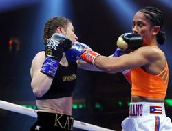 фото - Величайший бой в истории женского бокса: Тейлор побила Серрано — видео