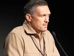фото - Лапин оценил вероятность третьего боя Усика и Фьюри