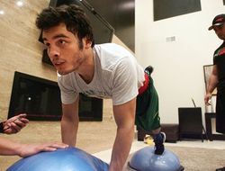 фото - Хулио Сесар Чавес-младший взвесился за 10 дней до боя с Канело: цифры