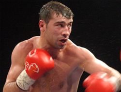 фото - Буте о бое с Паскалем: «Не знаю, почему не начал наносить удары раньше»