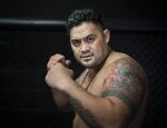 Экс-звезда UFC Марк Хант проиграл бывшему футболисту Полу Галлену
