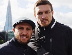 фото - LomUs в Англии, Проводников набегал тысячу км, Шелестюк устал идти к цели на ногах — соцсети