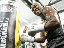 фото - Андре Уорд предсказывает нокаут в поединке Мэйуэзер−Макгрегор