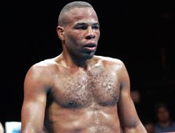 фото - Эмануэлю Огастесу не дали уйти победителем