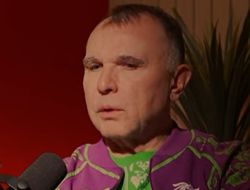 фото - Александр Усик ведёт переговоры с новым промоутером