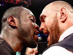 фото - Началось: Тайсон Фьюри и Уайлдер встретились на взвешивании — видео