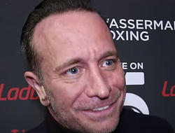 фото - «Усик, Хргович ждёт тебя!» Ещё один вариант для украинского чемпиона