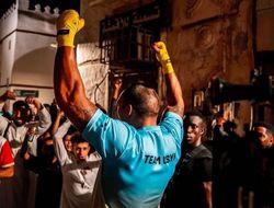 фото - Невероятный Усик, пенсия Фьюри, последний шанс Джошуа. Мысли президента Top Rank