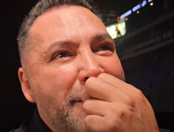 фото - «Какого чёрта я здесь делаю?» Де Ла Хойя оценил шансы Кроуфорда против Альвареса