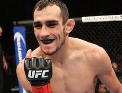 фото - Фергюсон подозревает Нурмагомедова: Кажется, он что-то принимает