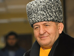 фото - Абдулманап Нурмагомедов назвал трёх главных российских бойцов ММА