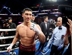 фото - Почти определился соперник Бивола — Хирн сделал предложение небитому бойцу