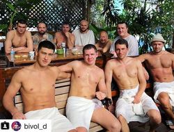 фото - Банный день Поветкина, Пакьяо ищет приключений, Прогрейс тащит козла — соцсети