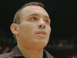 фото - Хулио Сесар Чавес-младший надеется на реванш с Канело в полутяжёлом весе