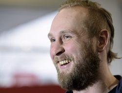 фото - «Кошмарный» Роберт Хелениус вновь завоевал евротитул