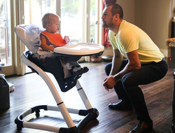 фото - Усик снова устроил потеху, встреча Бетербиева в Домодедово, Ковалёв тренируется с детьми — соцсети 