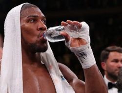 фото - Энтони Джошуа жаждет мести «где угодно» и планирует отобрать пояса у Руиса