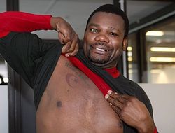 фото - Хуан Карлос Гомес и Эдмунд Гербер досрочно побеждают в Грозном