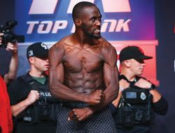 фото - Теренс Кроуфорд назвал квартет желанных соперников