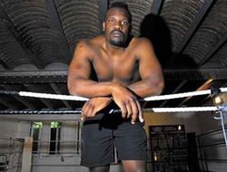 фото - Дерек Чисора: «Адамеку не выиграть у Кличко, да и драться они не будут»