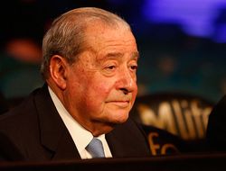 фото - Арум хочет, чтобы Пакьяо дрался с Кроуфордом — Фредди Роуч