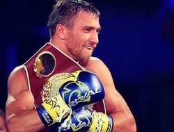 фото - Ломаченко вернётся в декабре — Арум назвал трёх возможных соперников