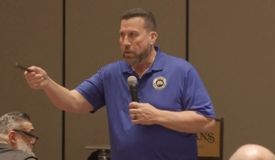 Легендарный рефери указал на неправоту Уайта: «Ты не читал наши критерии»