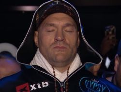 фото - Камбэк Фьюри: Тайсон побил Махмудова — видео