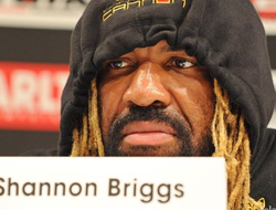 фото - Шеннон Бриггс советует Пакьяо начать преследовать Мэйуэзера