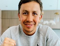 фото - Поветкин навестил Папина, Канело бомбит водоналивную грушу, Головкин заправляется топливом — соцсети 