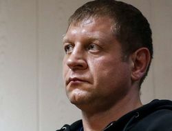 фото - Следующий бой Александра Емельяненко отменён, его контракт — приостановлен