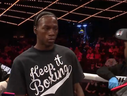 фото - Младший брат Кишона Дэвиса ярко удосрочил оппонента: видео