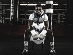 фото - Андеркард Пакьяо – Угас: победы Мартина, Торреса и Валенсуэлы — видео