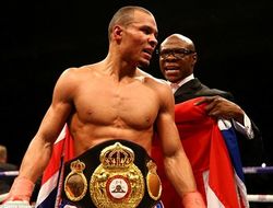 фото - Юбэнк уверен, что побьёт Абрахама благодаря решительности, скорости и навыкам