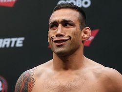 фото - Фабрисио Вердум и Деррик Льюис померяются силами на UFC 216