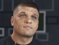 фото - О бое с Головкиным, деньгах и графе Дракуле: видео интервью Деревянченко